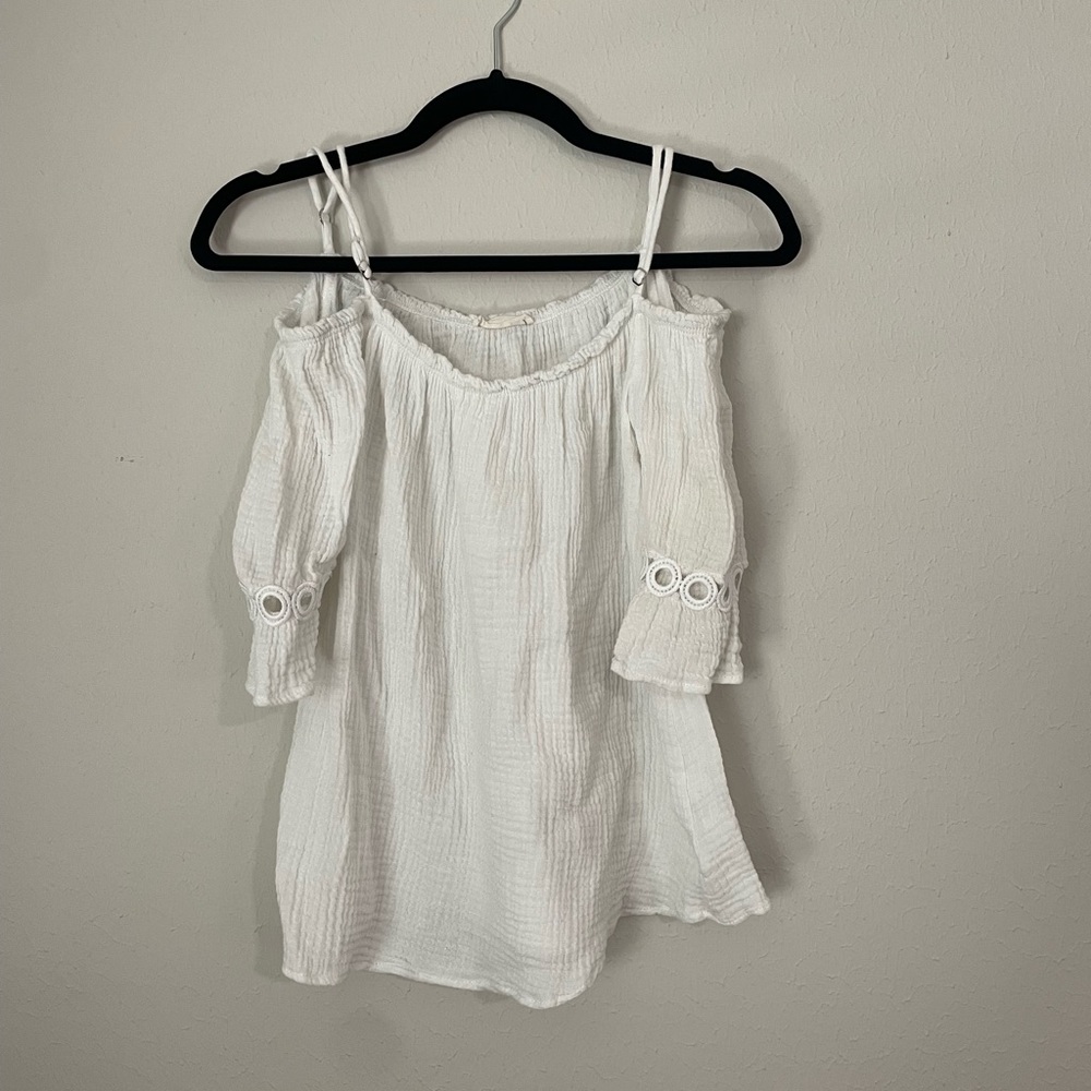 Jella C. Off the shoulder white blouse cotton small